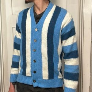 VINTAGE GRUNGE STYLE CARDIGAN BLUE & WHITE SIZE  MEDIUM